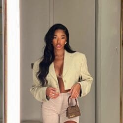 Nude cropped blazer (preorder)