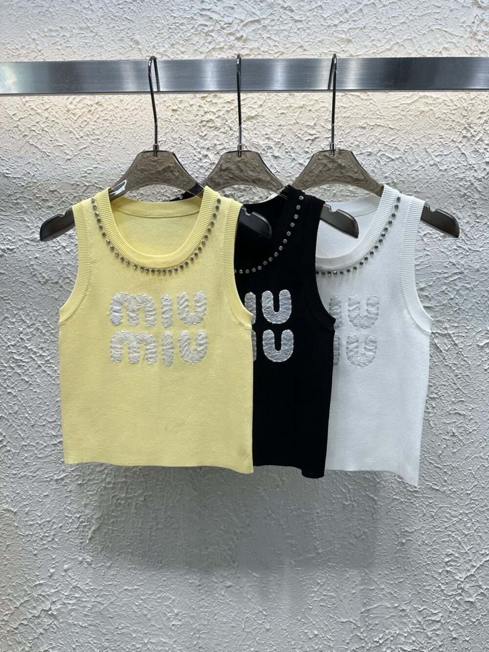Miu logo top (preorder)